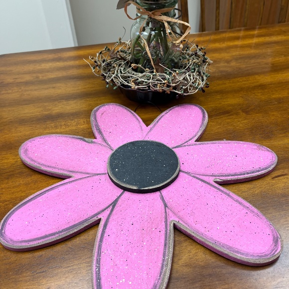 Decorative wood flower and wood rabbit. - Picture 9 of 11